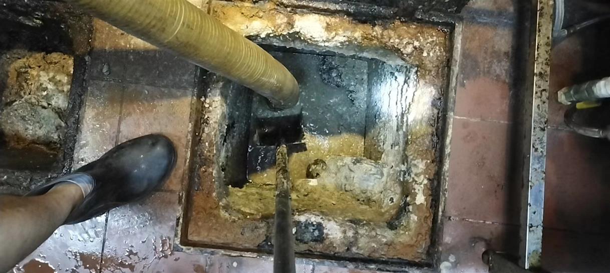 志仲镇污水池清理一般都有毒气，怎么预防中毒呢？